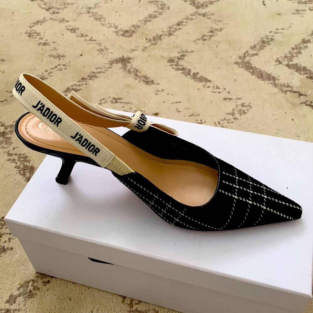 Christian Dior Tweed Pointed-Toe Pumps